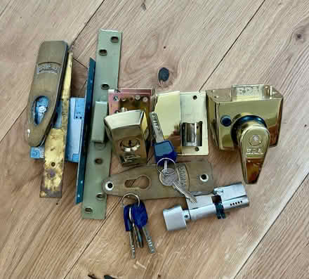 Photo of free Selection of Banham locks with keys (Notting Dale W11) #1