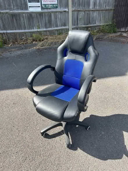 Photo of free Gaming Chair (Ottershaw KT16) #1