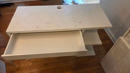 Photo of free Desk (Capitol Hill) #1