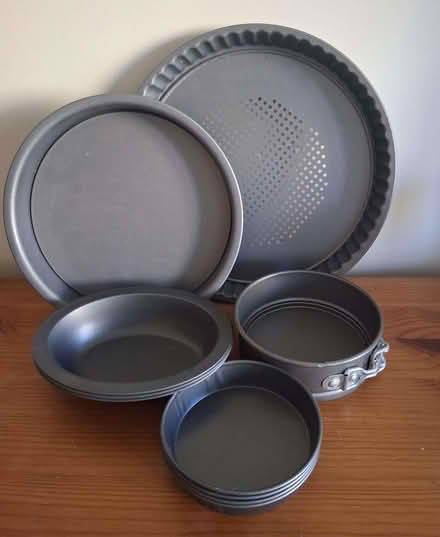 Photo of free Assorted bakeware (Gleneagles area, Wboro NN8) #1