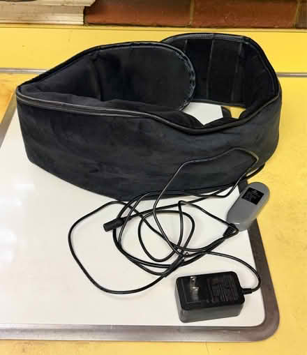 Photo of free vibrating/heat belt (Adelphi) #1