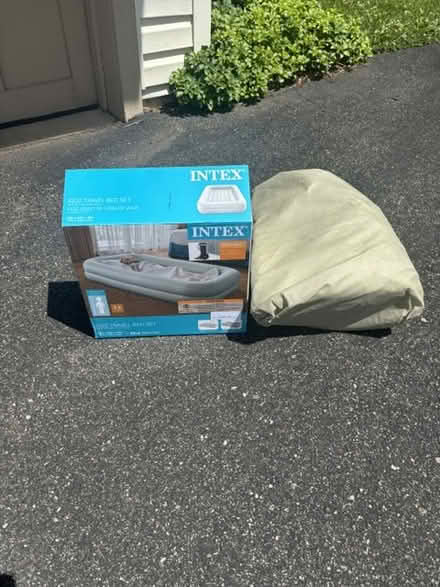 Photo of free Inflatable Travel bed (Telford) #1