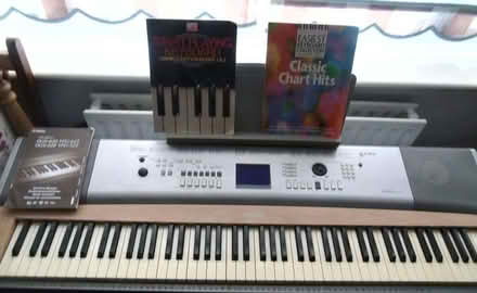 Photo of free Yamaha piano keyboard (Collier Row RM5) #1