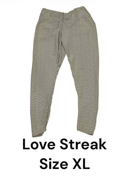 Photo of free Love Streak Woman’s Leggings (Brooklyn Storage) #1