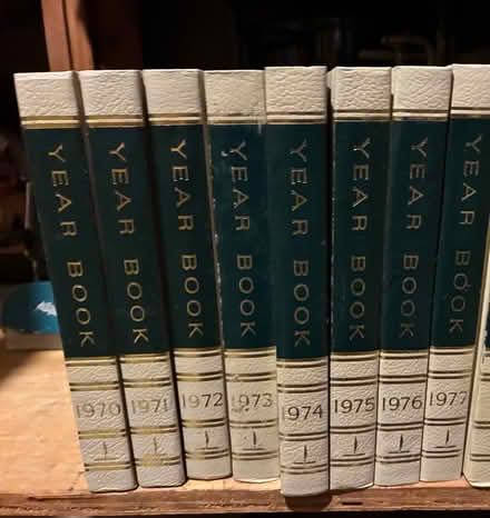 Photo of free World book encyclopedia (Highland Park) #3