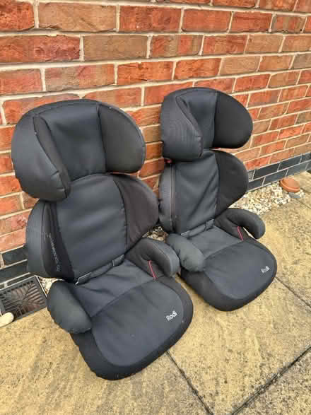 Photo of free Child car seats (Mapperley Plains NG3) #1