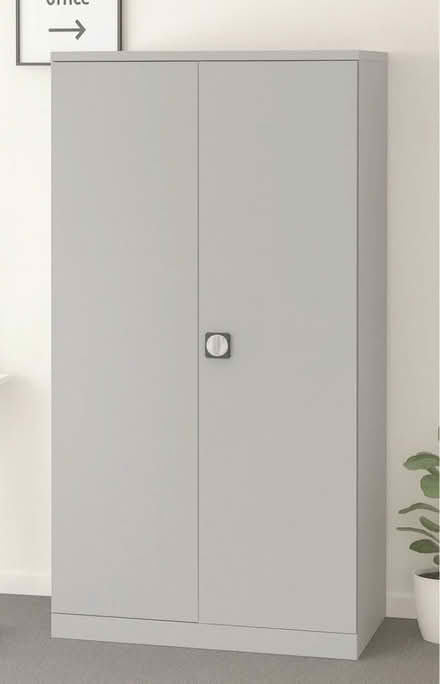 Photo of Tall metal/steel wardrobe/locker (Ilford IG3) #2