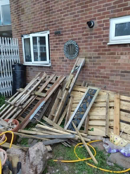 Photo of free pallet wood (Woodgate Valley B32) #1