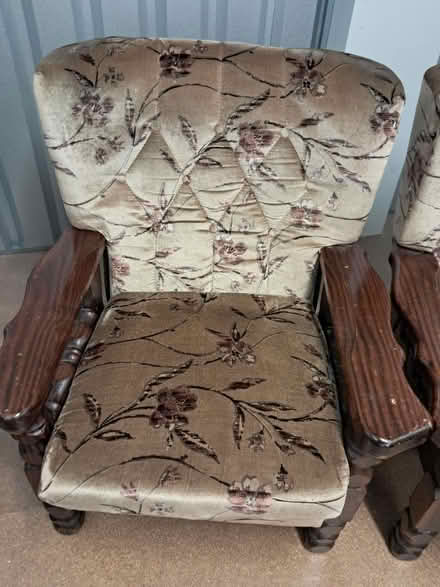 Photo of free Arm chairs x 2 (Tottenham N17) #3