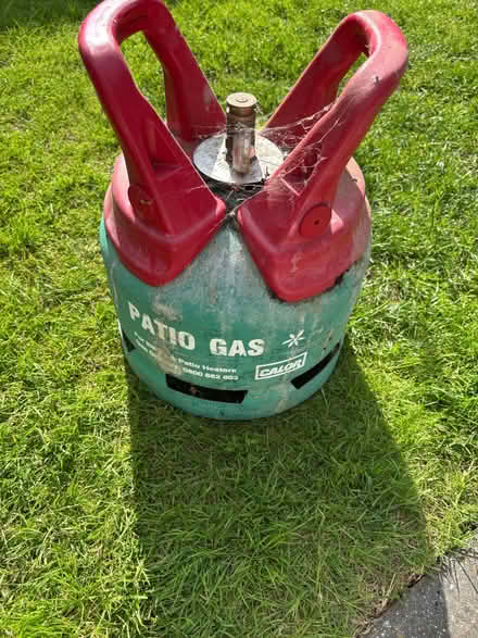 Photo of free Two empty Calor gas bottles Knebworth (Knebworth SG3) #1