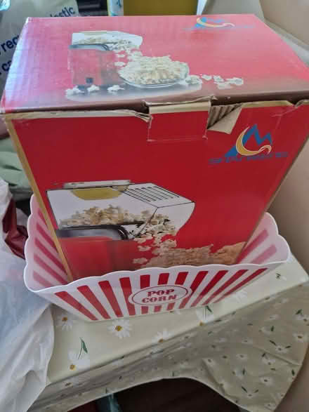 Photo of free Popcorn maker and Popcorn tub (Erdington B24) #1