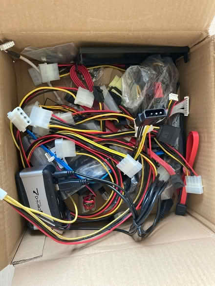 Photo of free Computer Connectors Assorted (Southport PR9) #1