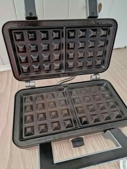 Photo of free Waffle maker (Woking GU22 9) #2