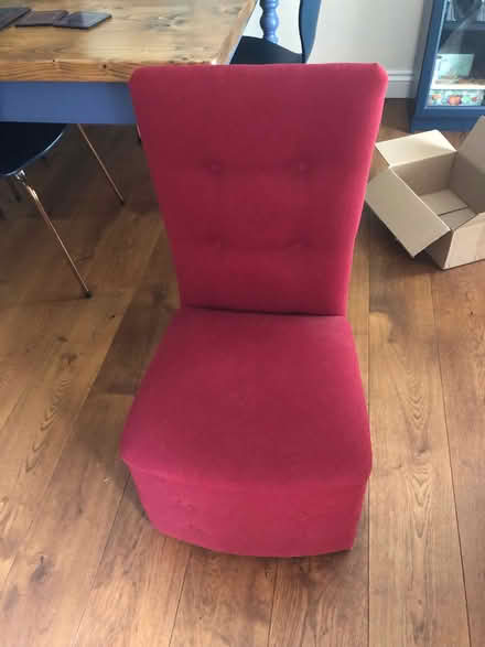 Photo of free Boudoir chair (Sandhills OX3) #1