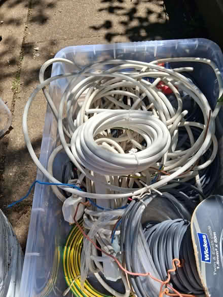 Photo of free electric cable (Brownsover CV21) #2