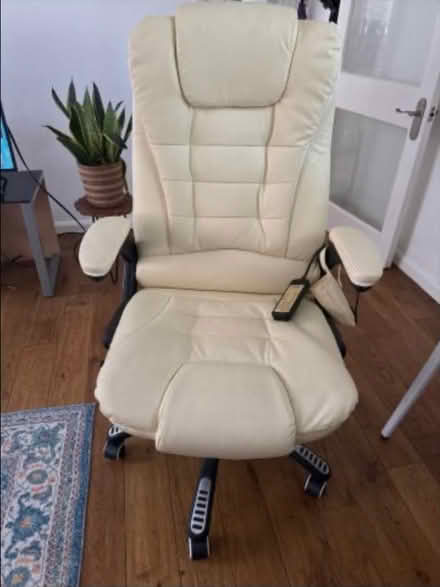 Photo of free office chair (Baldock) #3