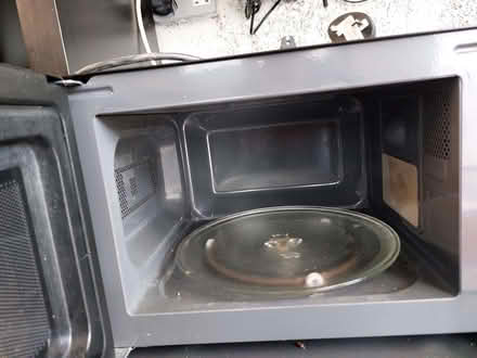 Photo of free Microwave (West Town BS48) #1