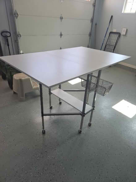 Photo of free Fabric foldable cutting table (Metro Verde) #4