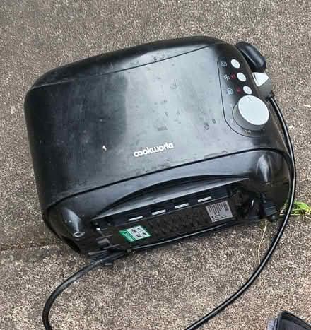 Photo of free Toaster (Knighton LE2) #1