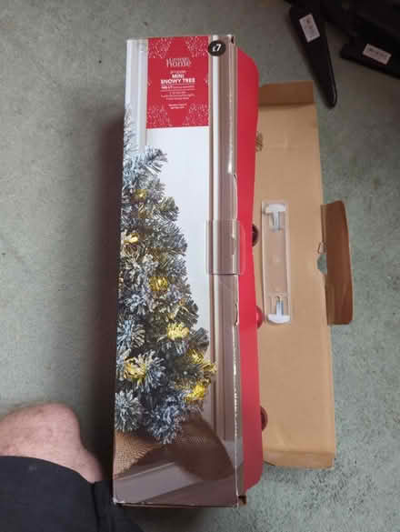 Photo of free 2ft Pre-Lit Snowy Christmas Tree (CT1) #1