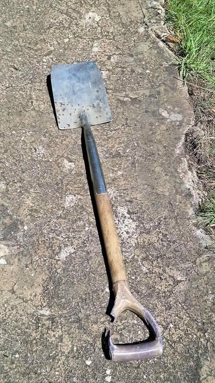 Photo of free Space (broken handle) (Merton Park SW20) #2