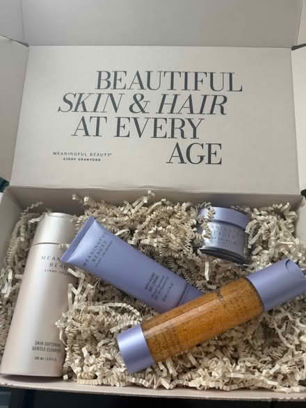Photo of free Cindy Crawford beauty products (Woodley Park) #1