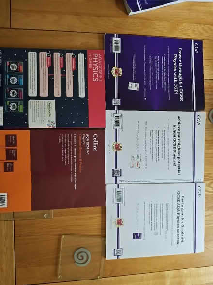 Photo of free Collection of GCSE physics revision and workbooks (Bordon GU35) #2