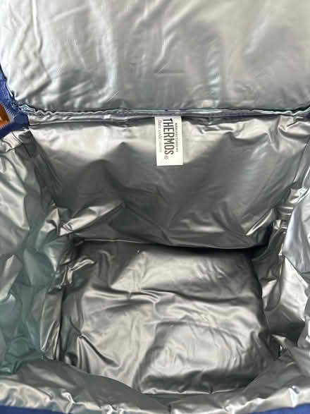 Photo of free Large thermos cool bag (Ashford TW15) #2