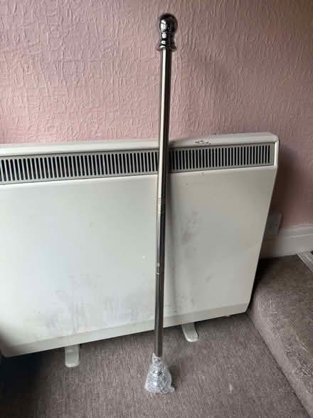 Photo of free Metal curtain rod? (Cold Harbour OX1) #1
