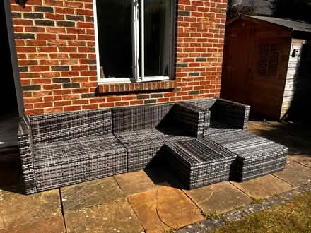 Photo of free 5 piece outdoor garden set (TN25) #1