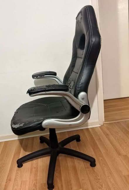 Photo of free Bariatric / Tall / Heavy Person's Reupholstery Project Chair (Forest Gate E7) #2