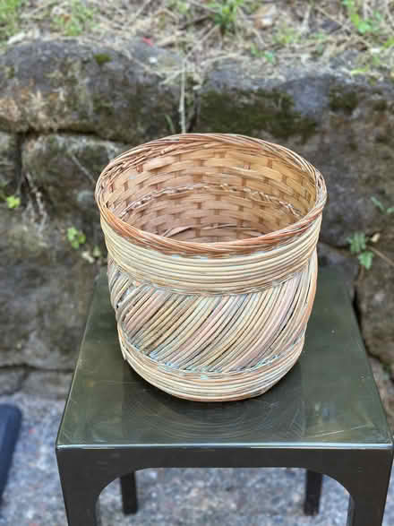 Photo of free multi-colored wicker trash basket (San Anselmo) #1