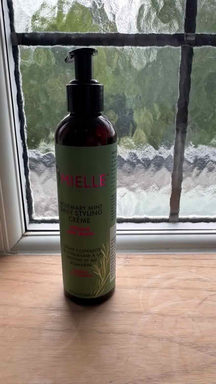 Photo of free Miele rosemary hair styling cream (CR2) #1