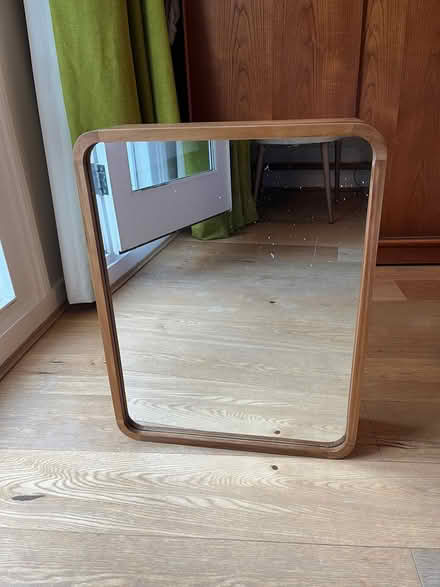 Photo of free Bathroom Mirror Cabinet (N4 Finsbury Park, Stroud Green) #1