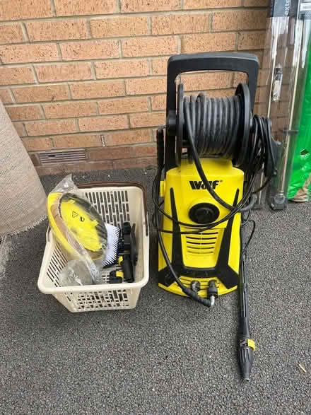 Photo of free Pressure washer with tools (Mold CH7) #1