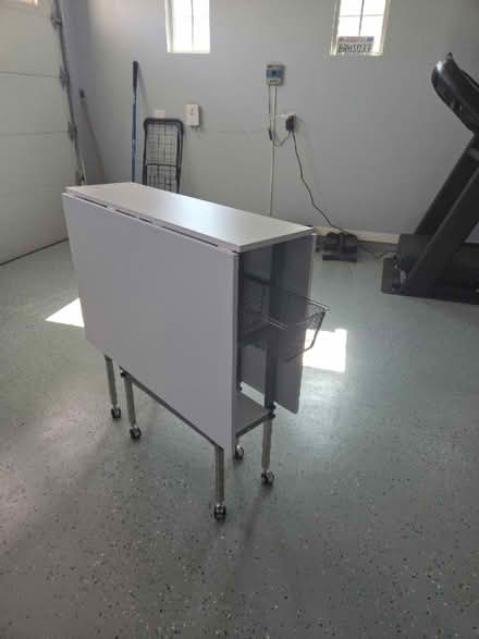 Photo of free Fabric foldable cutting table (Metro Verde) #1