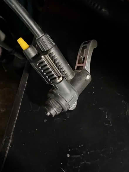 Photo of free Schwinn bike pump (Portola District, SF) #2