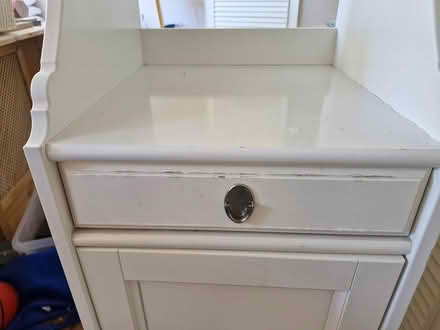 Photo of free Bathroom cabinet (D18E0K6) #4