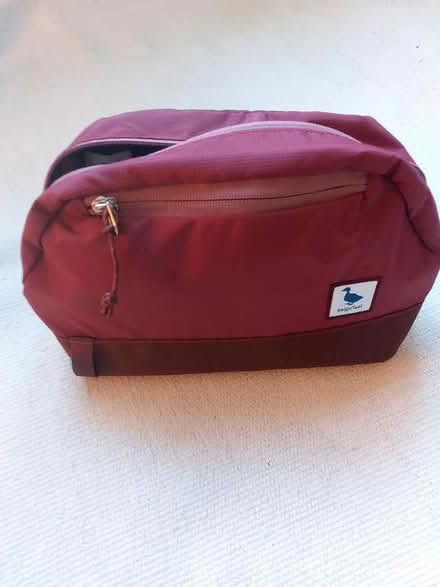 Photo of free Toiletries bag 25cm x 19cm x 20cm width (Swiss Cottage NW6) #3