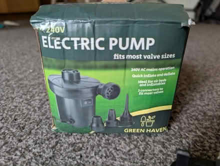 Photo of free Wading pool + pump (Hatfield AL9) #4