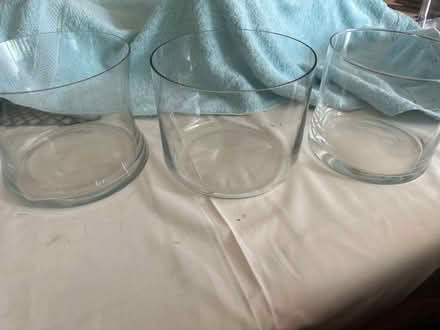 Photo of free 3 clear vase or table centres (Epping, CM16) #4