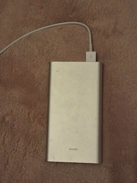 Photo of free Xiaomi Mi Power Bank 5000mAh (Abingdon OX14) #2