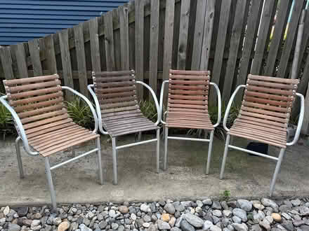 Photo of free Outdoor chairs (Del Ray) #1