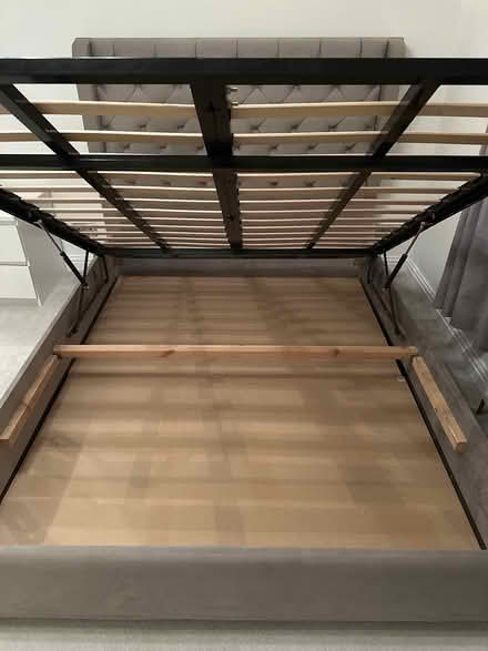 Photo of free King Size Ottoman Bed – Grey Velvet (S42 5QT) #2