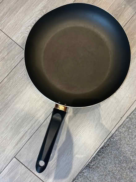 Photo of free Large Frying Pan (Tooting SW19) #1