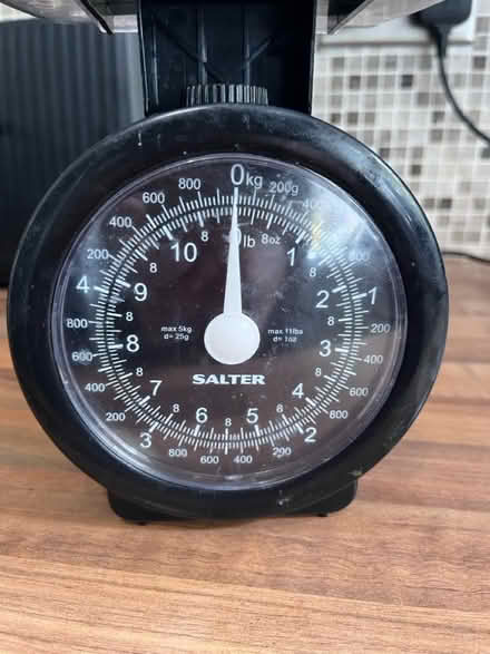 Photo of free Weighing scales for baking (Redditch B97) #1