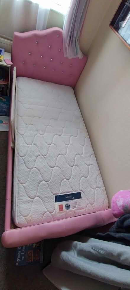 Photo of free Single bed mattress (Nw86jp) #1