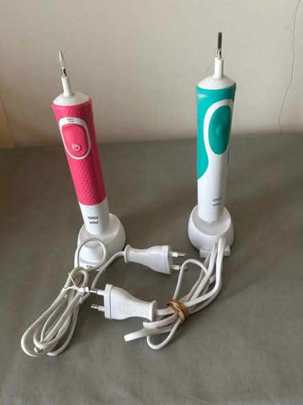 Photo of free Oral B Braun Electric Tooth Brushes (Queensway/Bayswater W2) #1