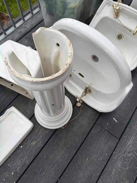 Photo of free Two sinks (Nr Ripley DE5) #2