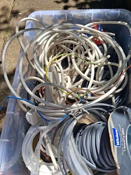 Photo of free electric cable (Brownsover CV21) #4